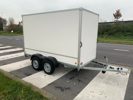 Dubbelas Gesloten aanhangwagen 252x150x180