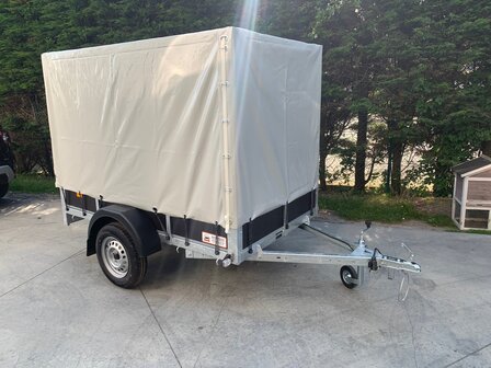 Enkelas aanhangwagen met huif 258x130x150